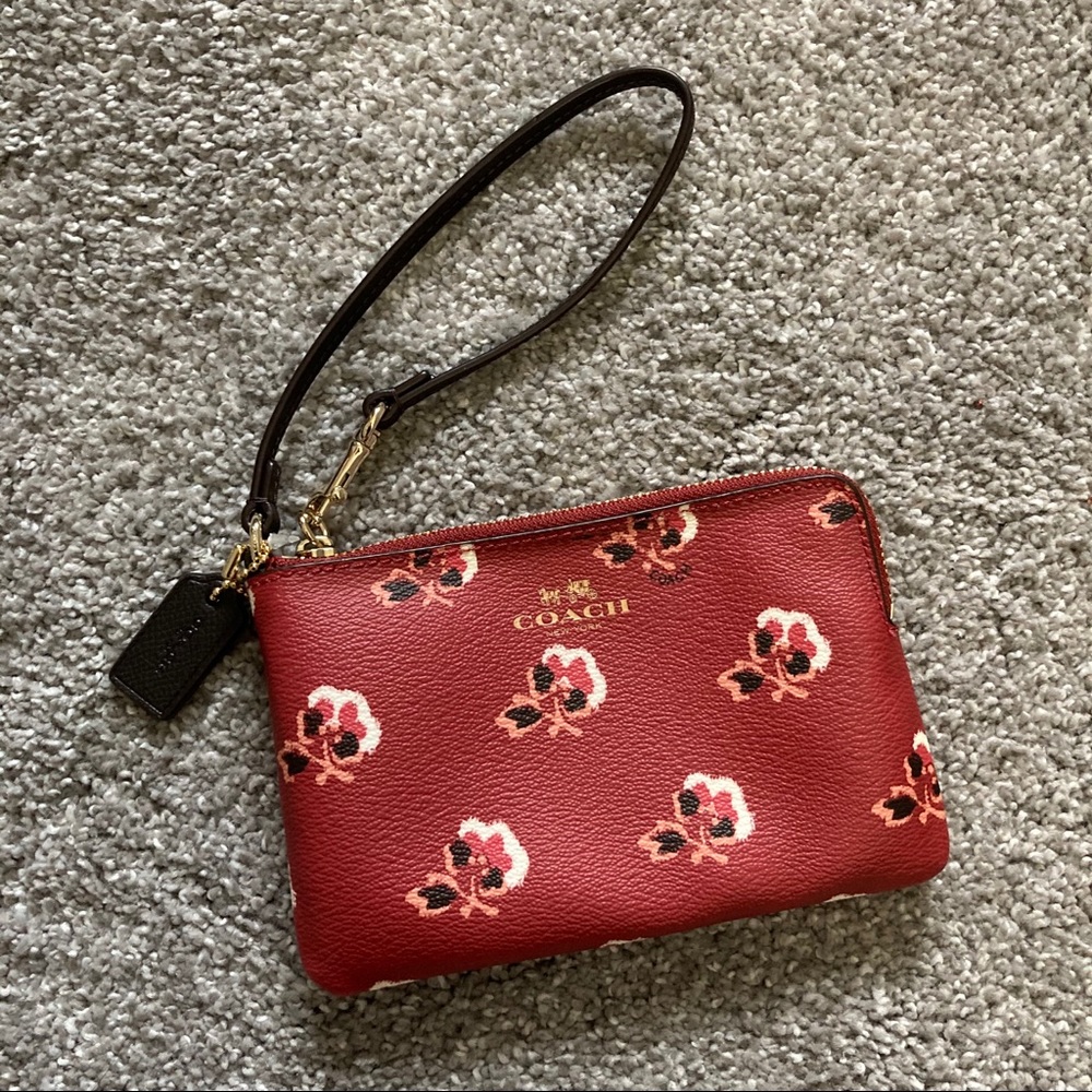 Coach floral wristlet NWT - Picture 2 of 5